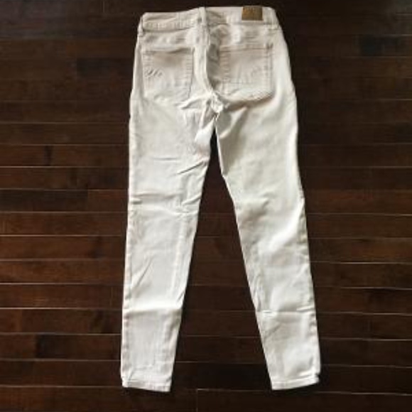 American Eagle White Skinny Jeans - Picture 2 of 4